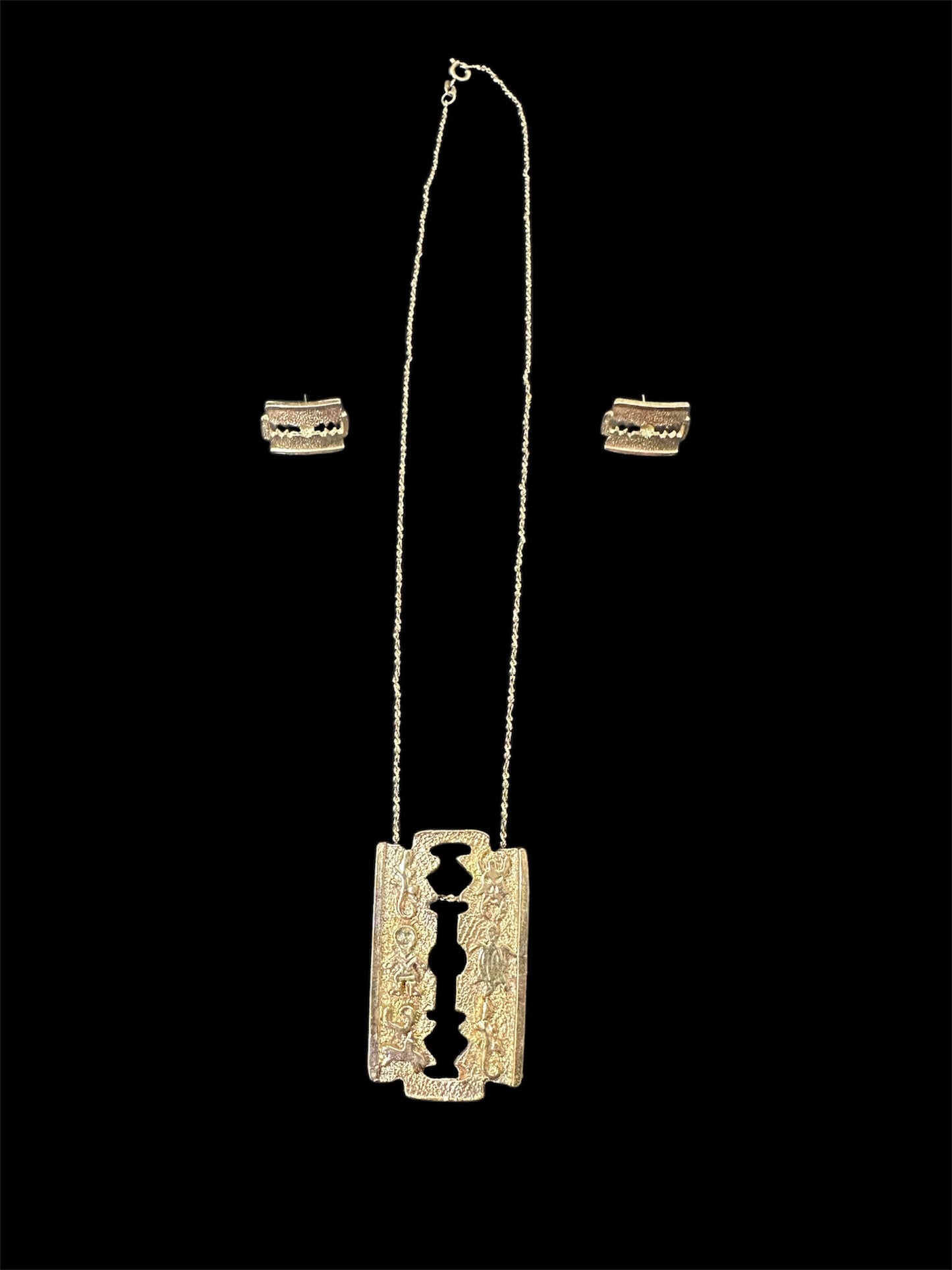 GOLD JEWELRY SET