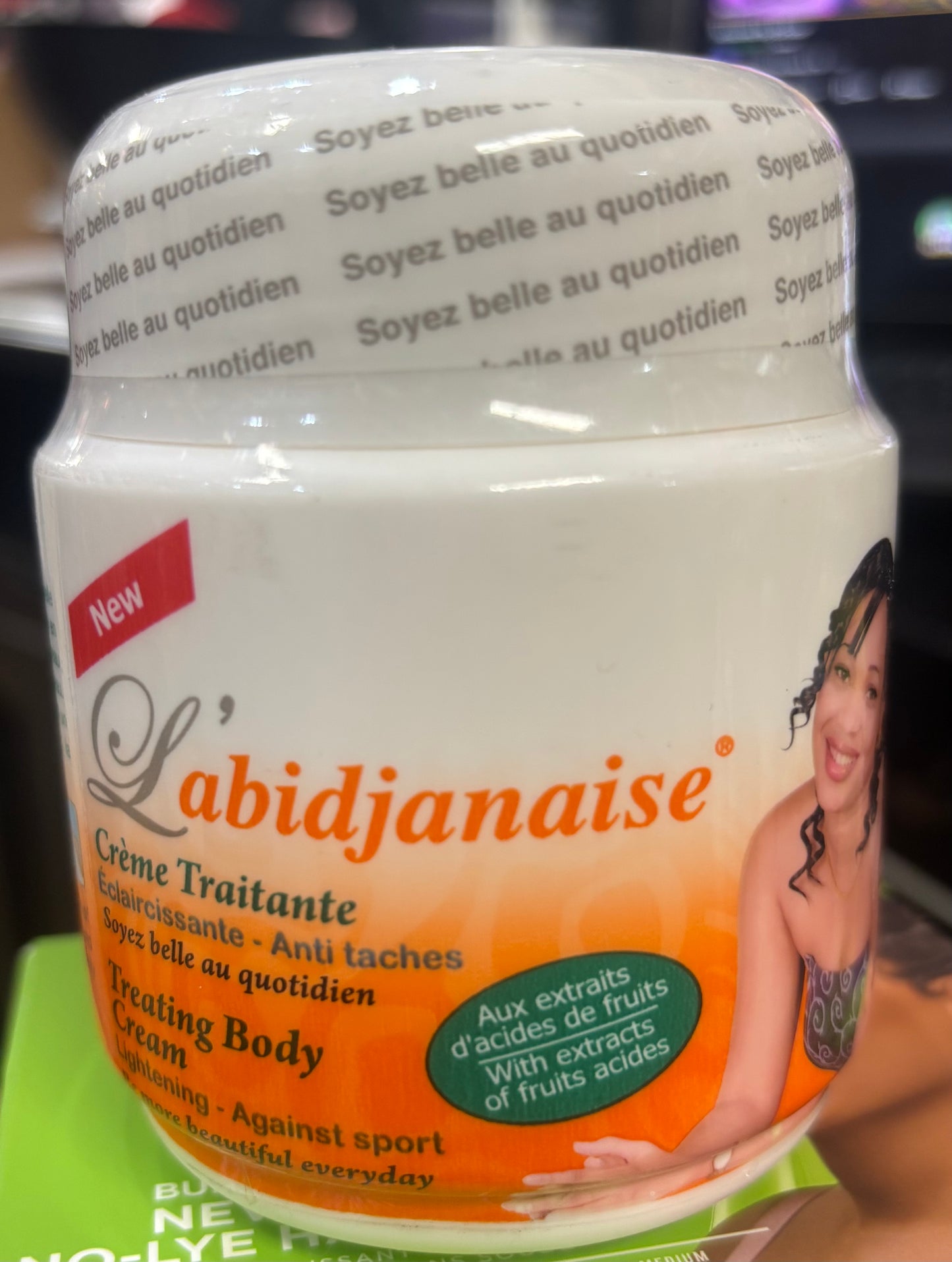 L'abidjanaise Treating Body Cream Lightening Nourishing 300g