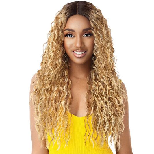 Outre The Daily Wig™ Premium Synthetic Hand-Tied Lace Part Wig Thora
